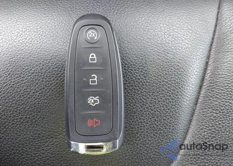 2017 Ford Focus Titanium из США, поврежденный, VIN 1FADP3N25HL311609